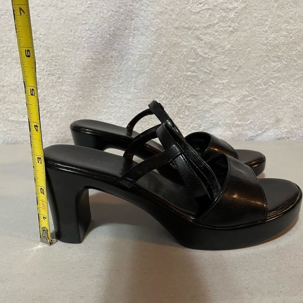 Black Ankle Strap Heels Size 5-6M - Picture 4 of 5